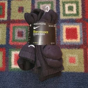 Nike Youth Performance Cushioned Crew Sock, 3 Pack